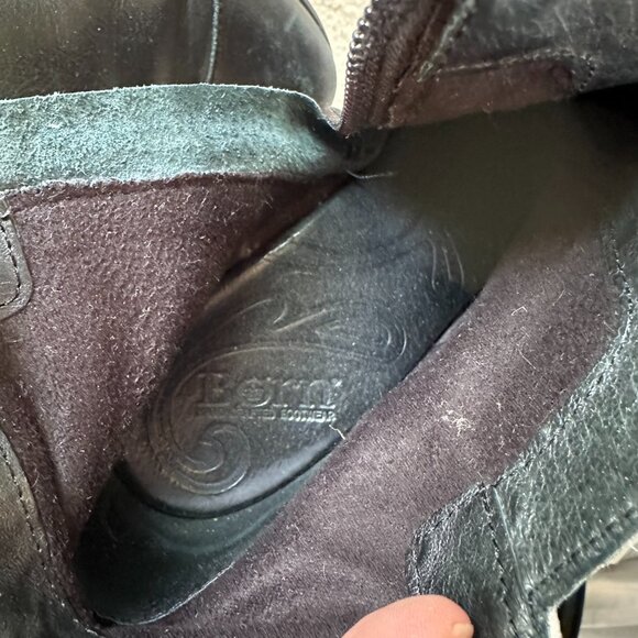 BORN black high-back flared heel ankle boots | 8.5-9 | leather 3" heel - Picture 13 of 13